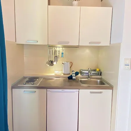 Happy Days Apartment *