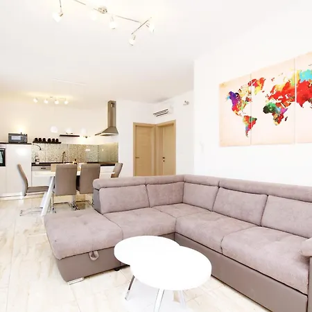 Happy Days Apartment Trogir