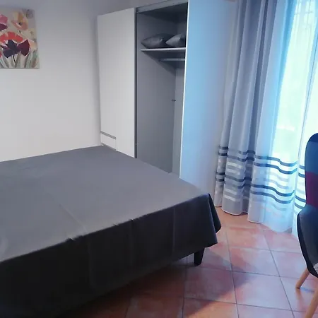 Apartment Happy Days *
