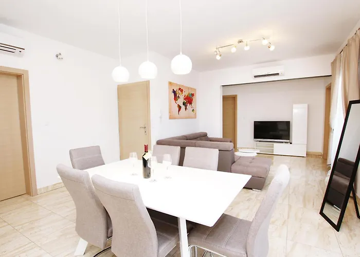 Happy Days Apartamento *